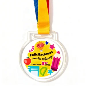 medallas-de-acrilico-mas-uvdtf-4cms-colombia-con-logo-2026-felicitaciones